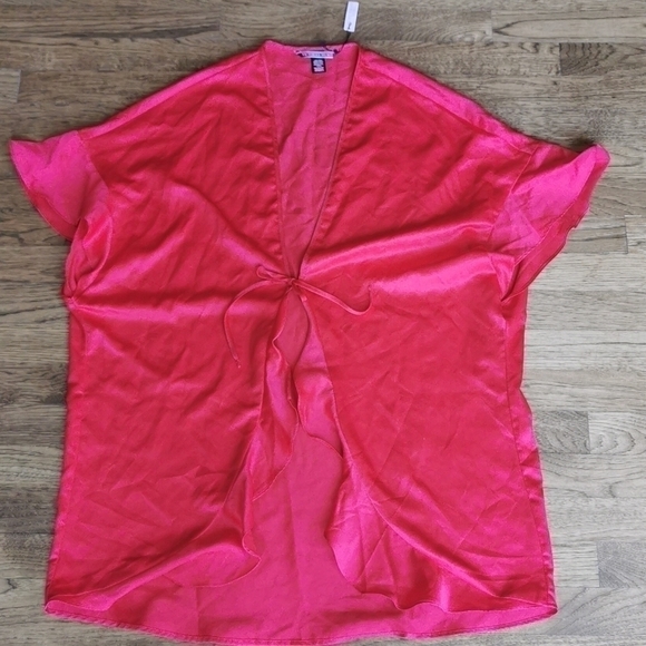 VICTORIA'S Secret Valentine Red Satin Robe Hearts New - Picture 2 of 5